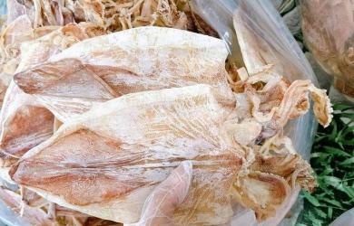 Mua mực khô nên chọn con to hay con nhỏ?